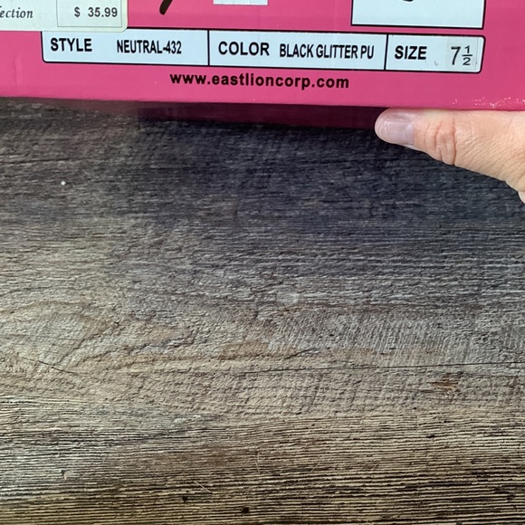 NEW!!!! spaRkle ✨ super sparkly t-strap heels!! - Picture 8 of 8